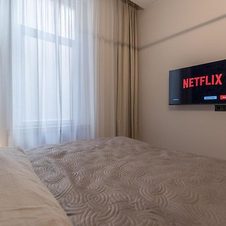 Kobi Luxury Apartment 2 Budapest Luaran gambar